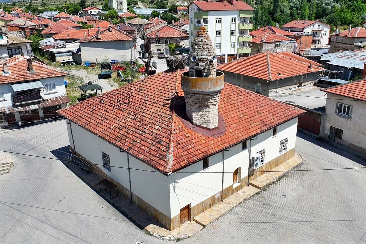 Konya’da 661 yıldır ayakta! Mütevazı görüntünün ardında eşsiz bir güzellik saklıyor 2